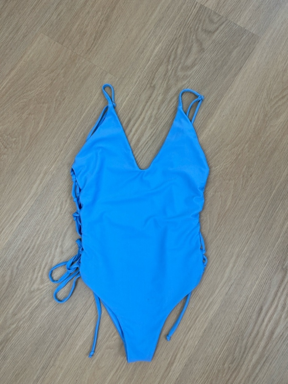 ALILA Lace Up Sides One Piece Swimsuit
M